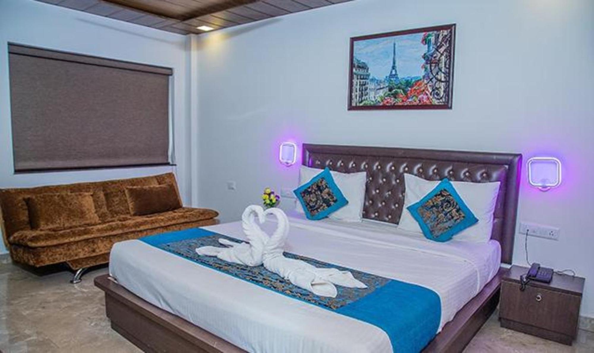 Fabhotel La Gracia Resort Morjim Esterno foto